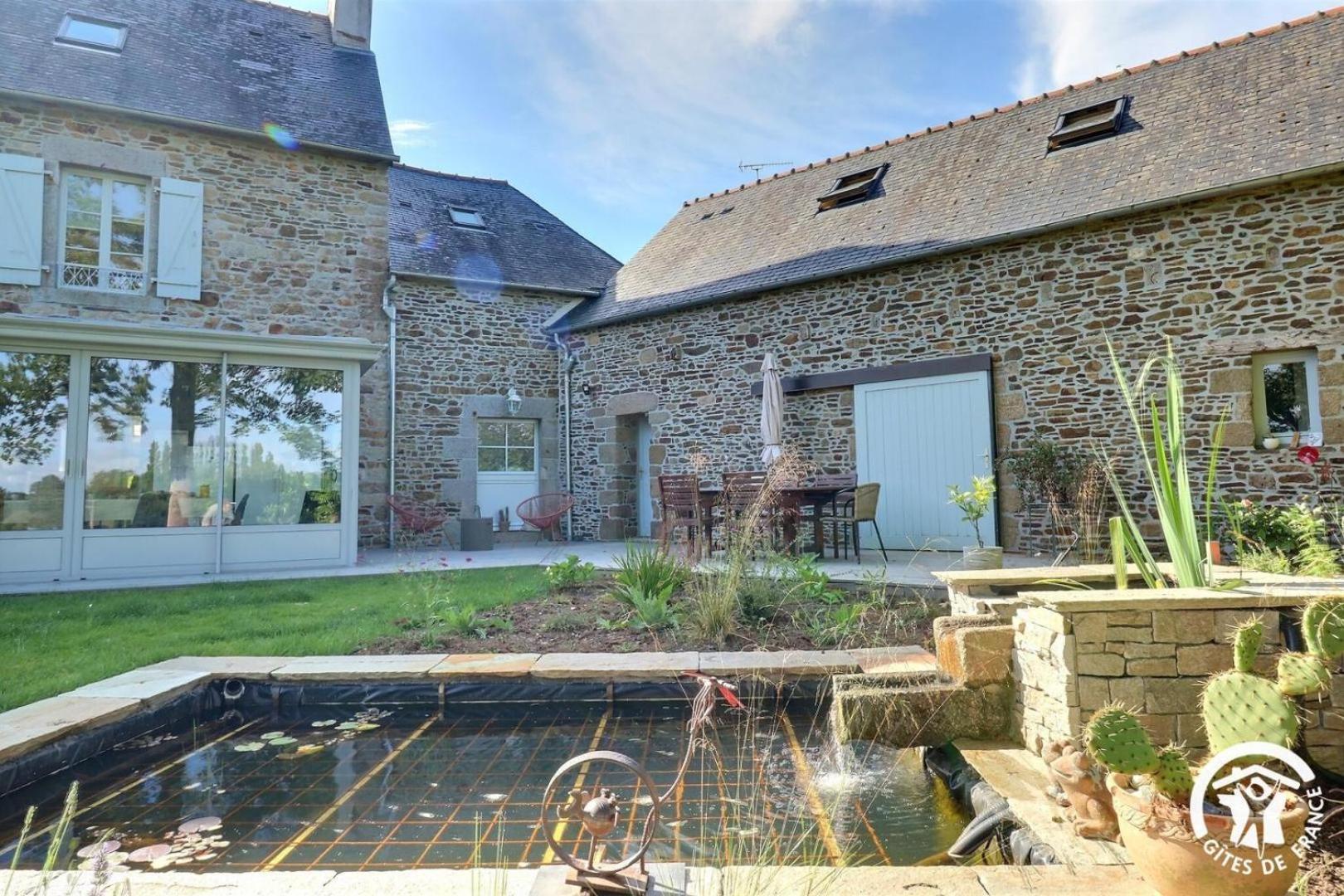 Bed and Breakfast Le Jardin De Quercus Bazouges-la-Pérouse Exterior foto